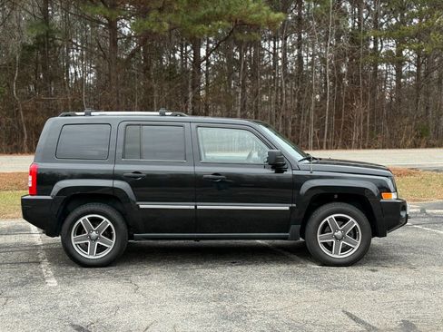 Used 2009 Jeep Patriot Limited w/ Sun/Sound Group image 3