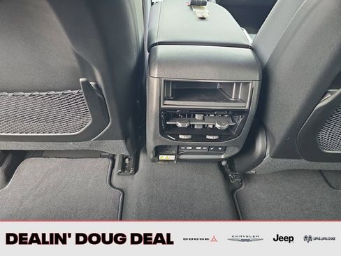 New 2026 Jeep Grand Cherokee Limited w/ Limited Altitude Package AWD/4WD image 26