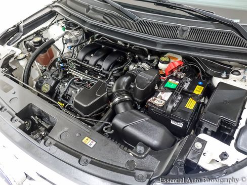 Used 2018 Ford Explorer XLT w/ Equipment Group 202A image 39