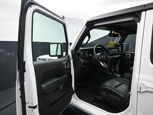 Used 2022 Jeep Wrangler Unlimited Rubicon 4xe w/ Cold Weather Group AWD/4WD image 12