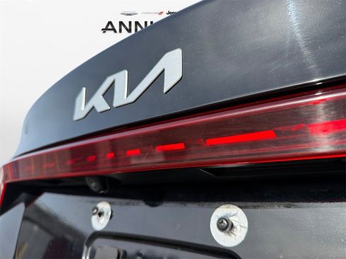 Certified 2023 Kia Forte LXS image 17