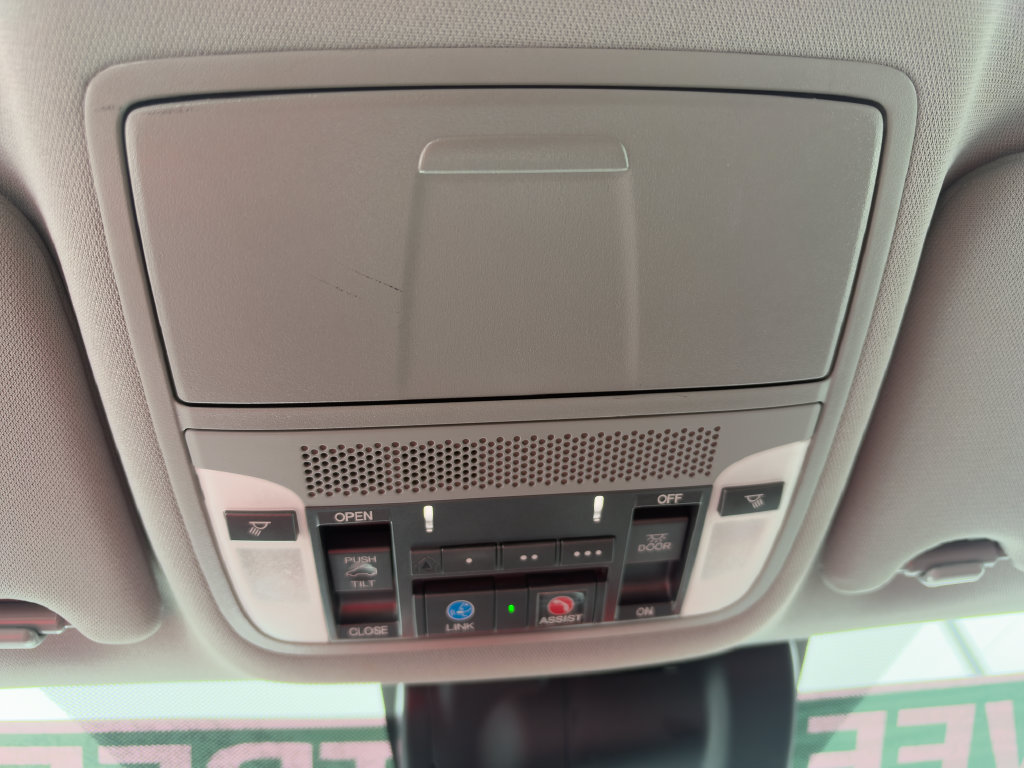 Used 2020 Acura MDX w/ Technology Package AWD/4WD image 29