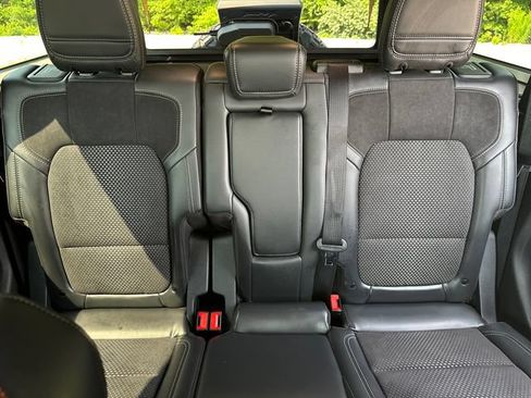 Used 2025 Ford Bronco Raptor AWD/4WD image 38