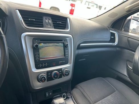 Used 2016 GMC Acadia SLE image 15