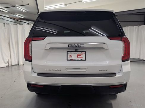 Used 2021 GMC Yukon SLT w/ SLT Premium Package image 28