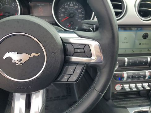 Used 2018 Ford Mustang Premium image 18