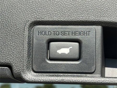 Used 2025 Acura RDX w/ Technology Package image 34