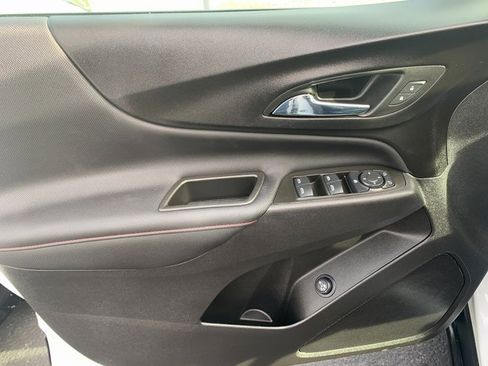 Used 2024 Chevrolet Equinox RS image 5