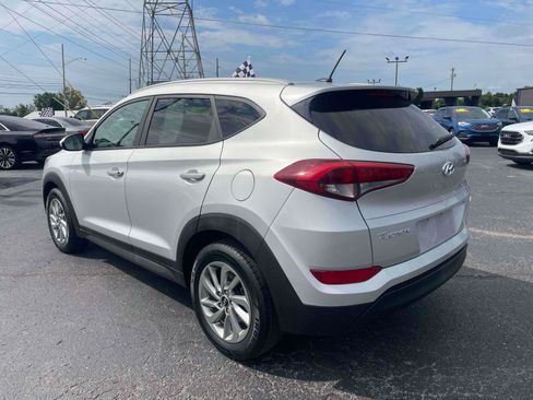 Used 2016 Hyundai Tucson SE w/ Option Group 02 AWD/4WD image 3