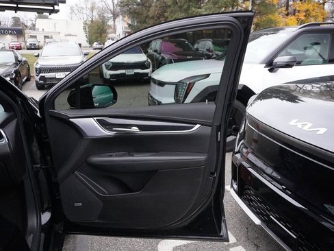 Used 2024 Cadillac XT5 Premium Luxury image 29