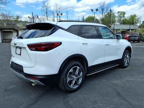Used 2023 Chevrolet Blazer LT AWD/4WD image 3