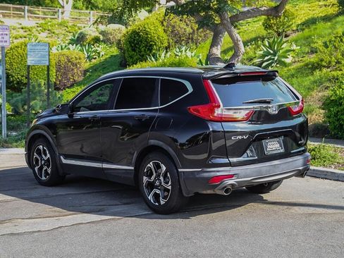 Used 2017 Honda CR-V Touring image 3