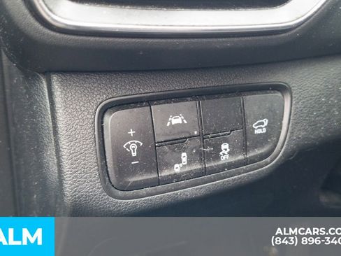 Used 2020 Hyundai Santa Fe SEL w/ Convenience Package image 6