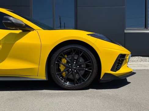 Used 2025 Chevrolet Corvette Stingray Preferred Cpe w/ Z51 Performance Package RWD image 13
