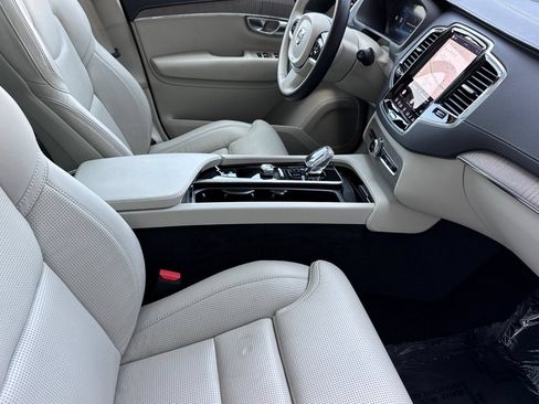 Used 2023 Volvo XC90 T8 Ultimate w/ Protection Package Premier AWD/4WD image 18
