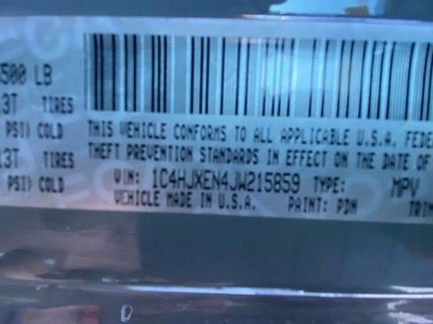 Used 2018 Jeep Wrangler Unlimited Sahara image 28