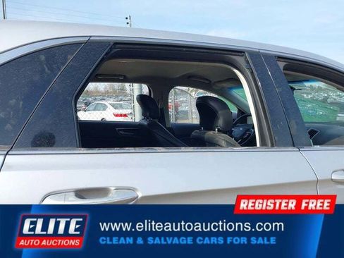 Used 2017 Ford Edge SEL w/ Equipment Group 201A FWD image 36