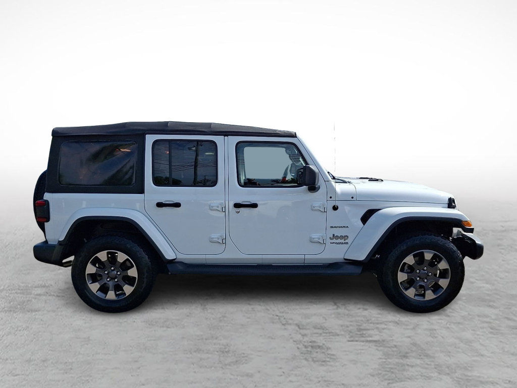 Used 2018 Jeep Wrangler Unlimited Sahara w/ Cold Weather Group AWD/4WD image 6