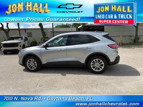 Used 2022 Ford Escape SE FWD image 5