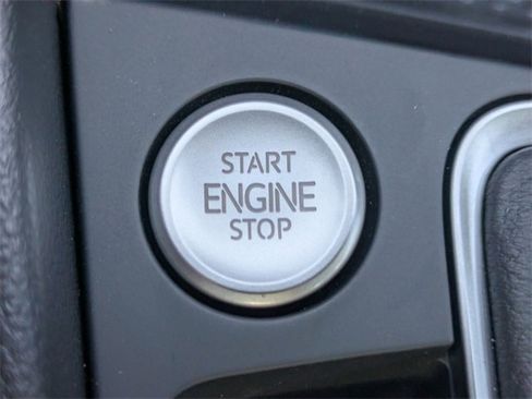 New 2026 Volkswagen Jetta SE image 30