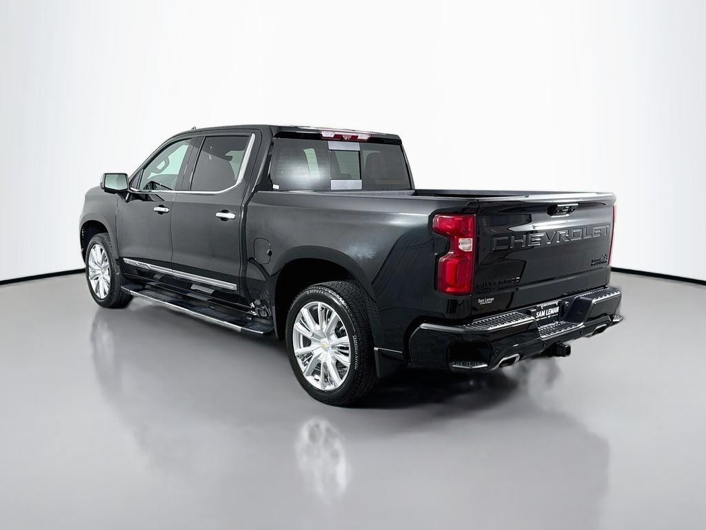 Used 2024 Chevrolet Silverado 1500 High Country w/ Technology Package AWD/4WD image 5