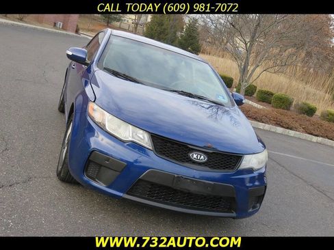 Used 2010 Kia Forte Koup EX image 14