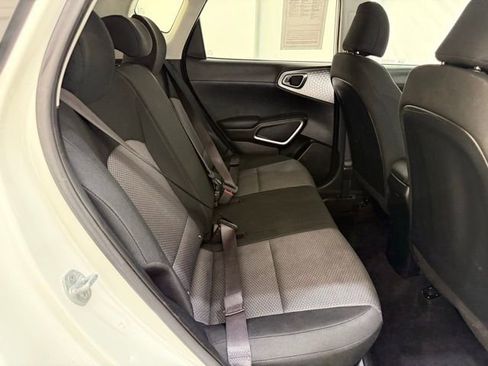 Used 2023 Kia Soul LX w/ LX Technology Package image 20