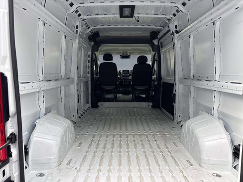 Used 2026 RAM ProMaster 2500 w/ Convenience Group FWD image 15