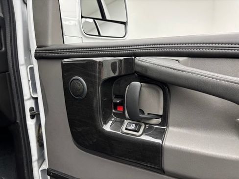 Used 2015 GMC Savana 2500 RWD image 23