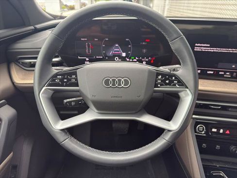 Certified 2025 Audi Q5 Prestige AWD/4WD image 16