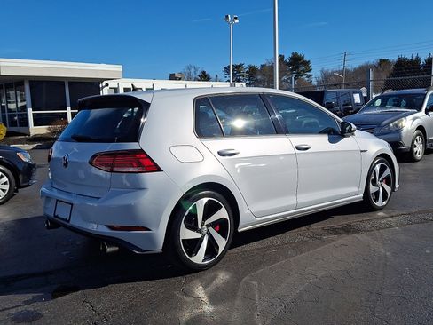 Used 2019 Volkswagen GTI SE image 6