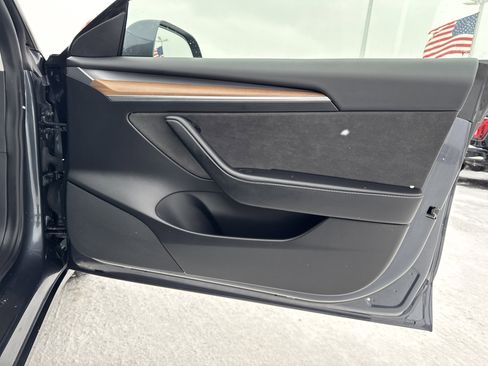 Used 2022 Tesla Model 3 Long Range image 26