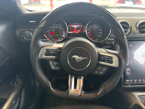 Used 2015 Ford Mustang Coupe image 14