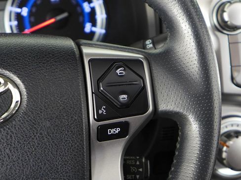 Used 2018 Toyota 4Runner SR5 Premium image 29