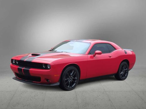 Used 2021 Dodge Challenger GT w/ Plus Package image 4
