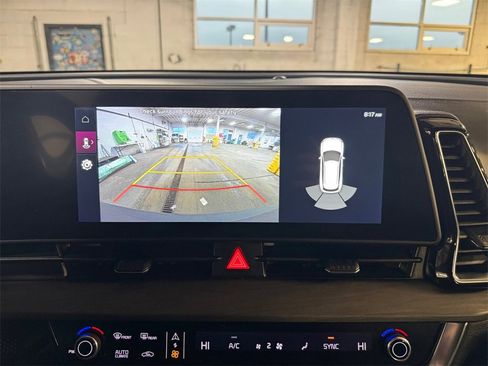 Certified 2023 Kia Sportage X-Line image 18