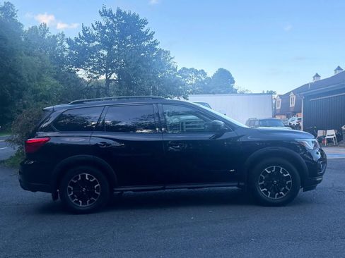 Used 2019 Nissan Pathfinder SL AWD/4WD image 8