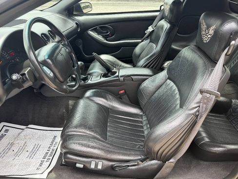 Used 2002 Pontiac Firebird Formula RWD image 13