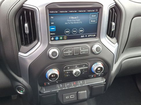 Certified 2022 GMC Sierra 1500 SLE w/ X31 Off-Road Package image 15