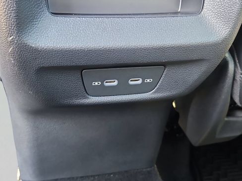 Certified 2026 Volkswagen Tiguan SE R-Line AWD/4WD image 21