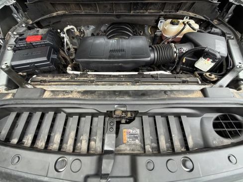 Used 2024 Chevrolet Silverado 1500 LT w/ Z71 Off-Road Package AWD/4WD image 32