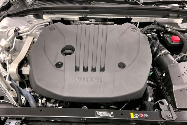 Certified 2025 Volvo V60 B5 Cross Country Ultra AWD/4WD image 12