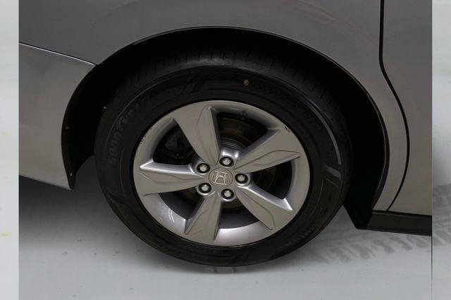 Used 2018 Honda Odyssey EX-L image 17