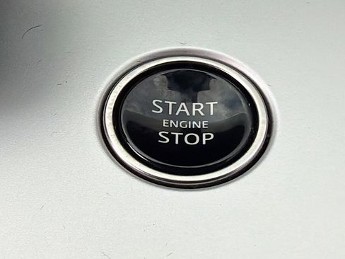 Used 2024 Land Rover Range Rover SE image 33