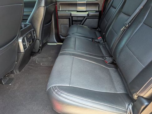 Used 2018 Ford F150 XLT w/ Equipment Group 302A Luxury AWD/4WD image 9