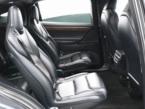 Used 2021 Tesla Model X Long Range image 42