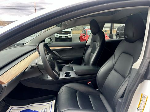 Used 2022 Tesla Model 3 Long Range image 8