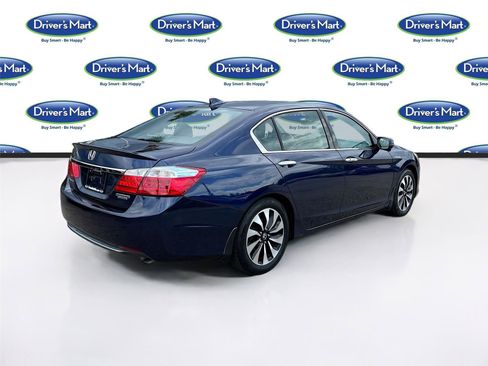 Used 2015 Honda Accord Touring image 7