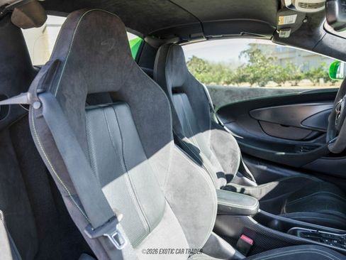 Used 2018 McLaren 570S Spider image 43