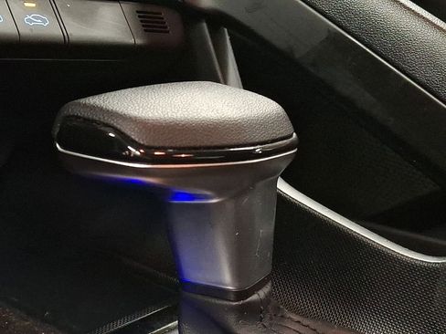 Used 2023 Hyundai Elantra SEL image 12